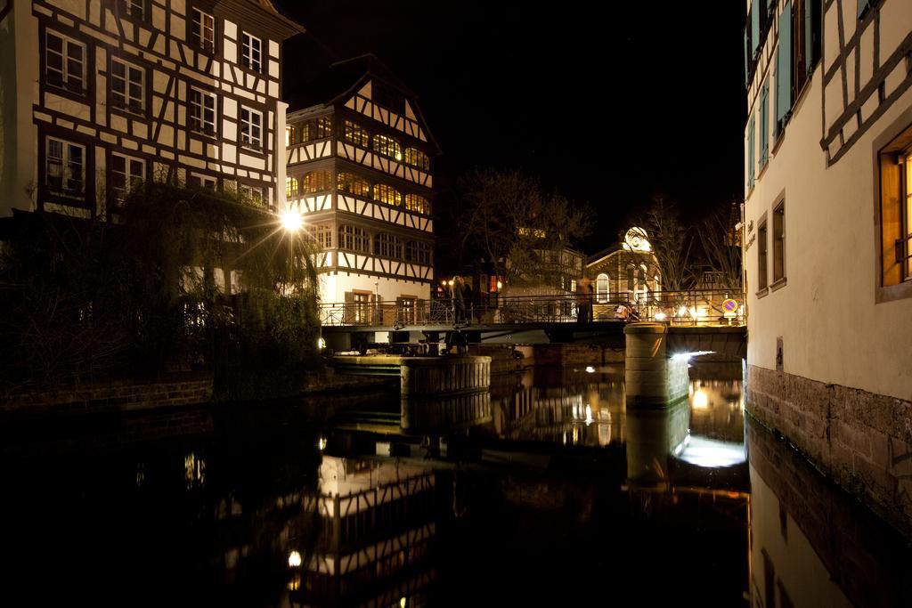 Séjours&Affaires Strasbourg Kleber Esterno foto